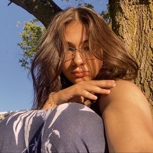 Meet your Posher, Lily